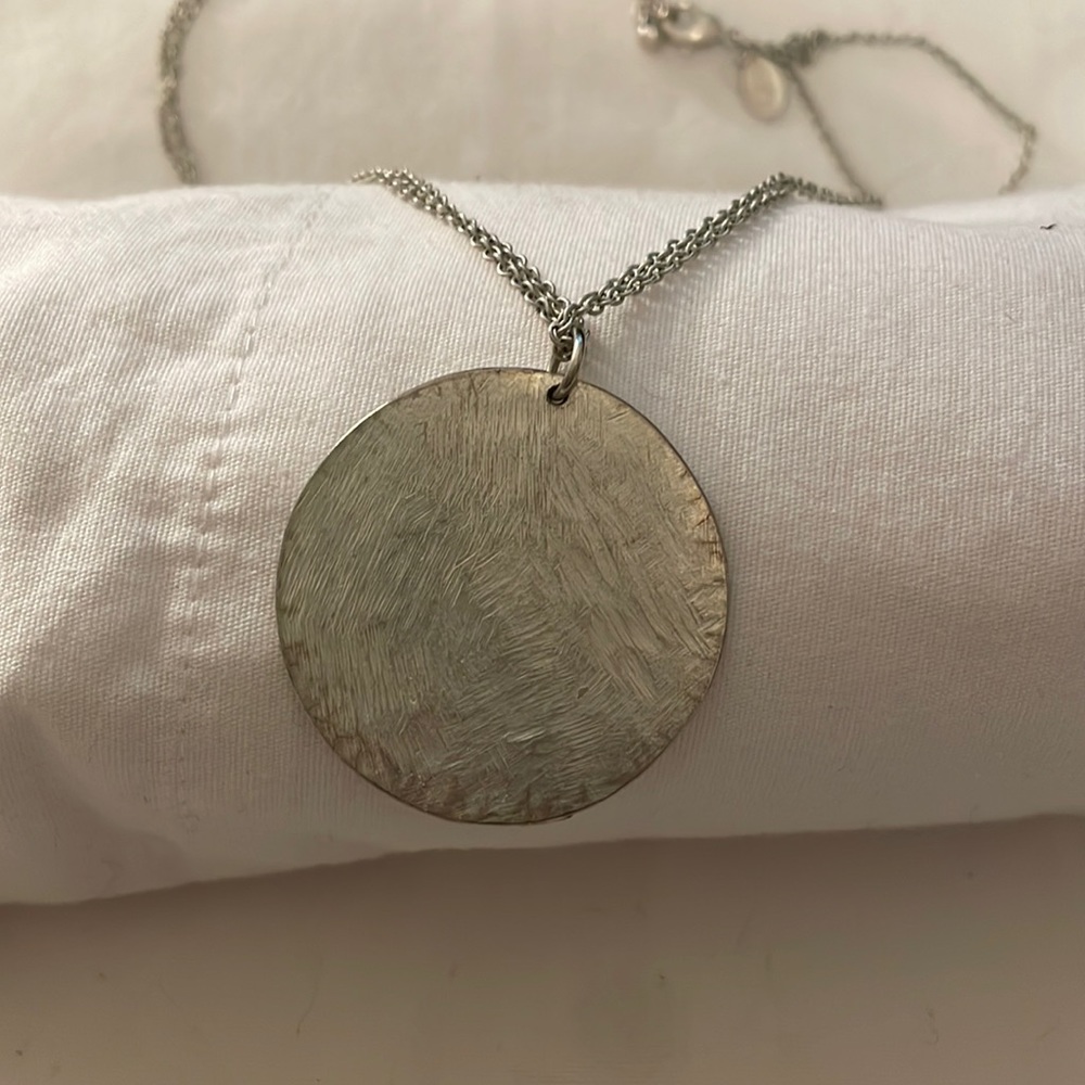 Express Circular Pendant Necklace